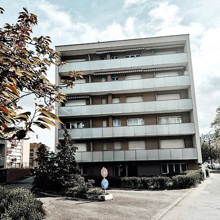 Le Cocon Blanc Metz - T2 - Parking Prive - Balcon - Nouvelle Ville, Gare Екстер'єр фото