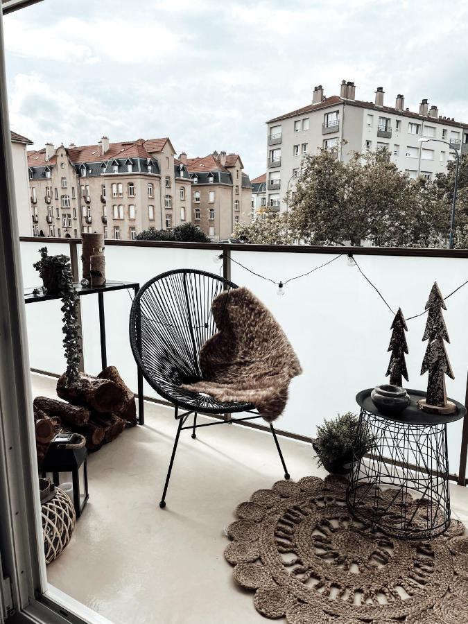 Le Cocon Blanc Metz - T2 - Parking Prive - Balcon - Nouvelle Ville, Gare Екстер'єр фото